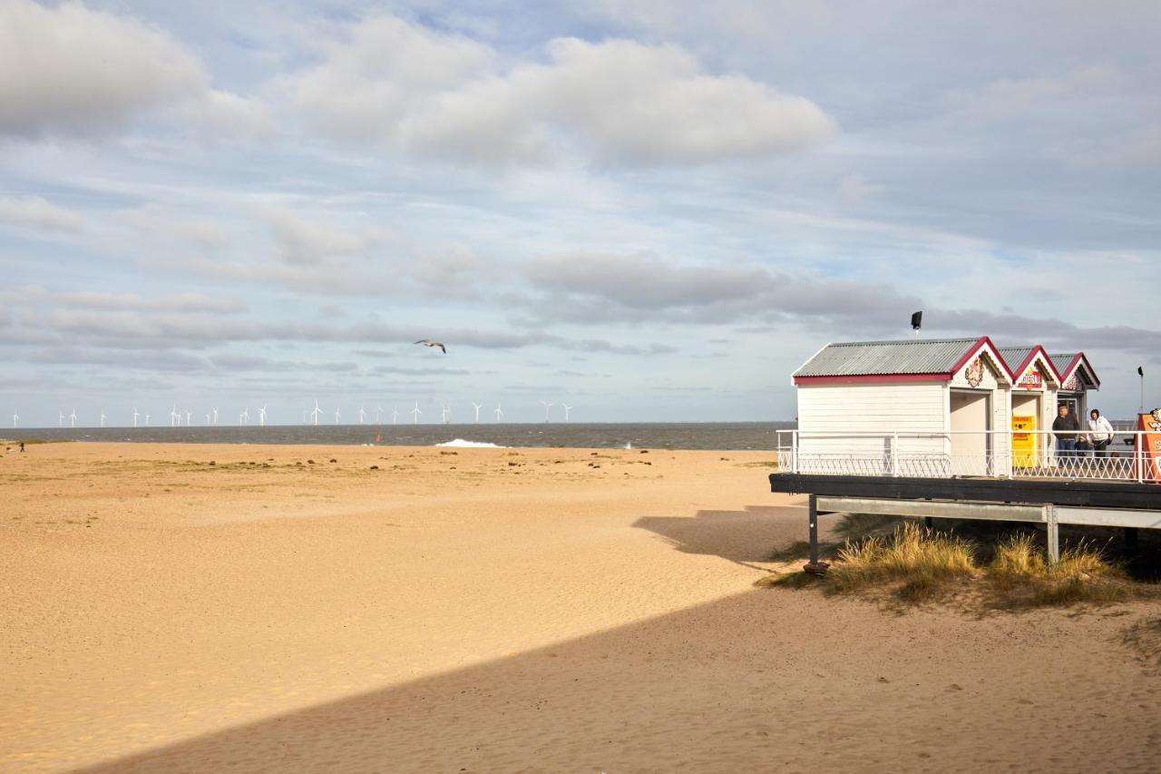 Homely - Great Yarmouth Beach Apartments Ngoại thất bức ảnh